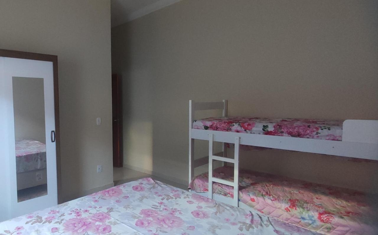 Casa De Temporada Com Piscina - Olimpia Villa Kültér fotó